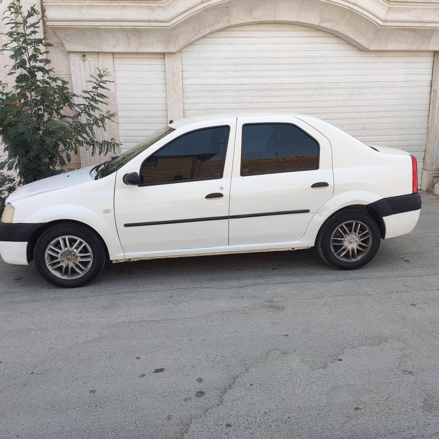 خودرو رنو، تندر 90 آگهی ann_19782903