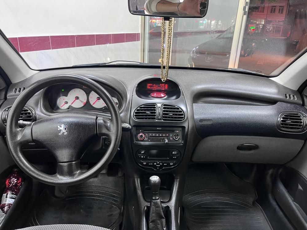 پژو ۲۰۶ صندوق دار v8 - 1394