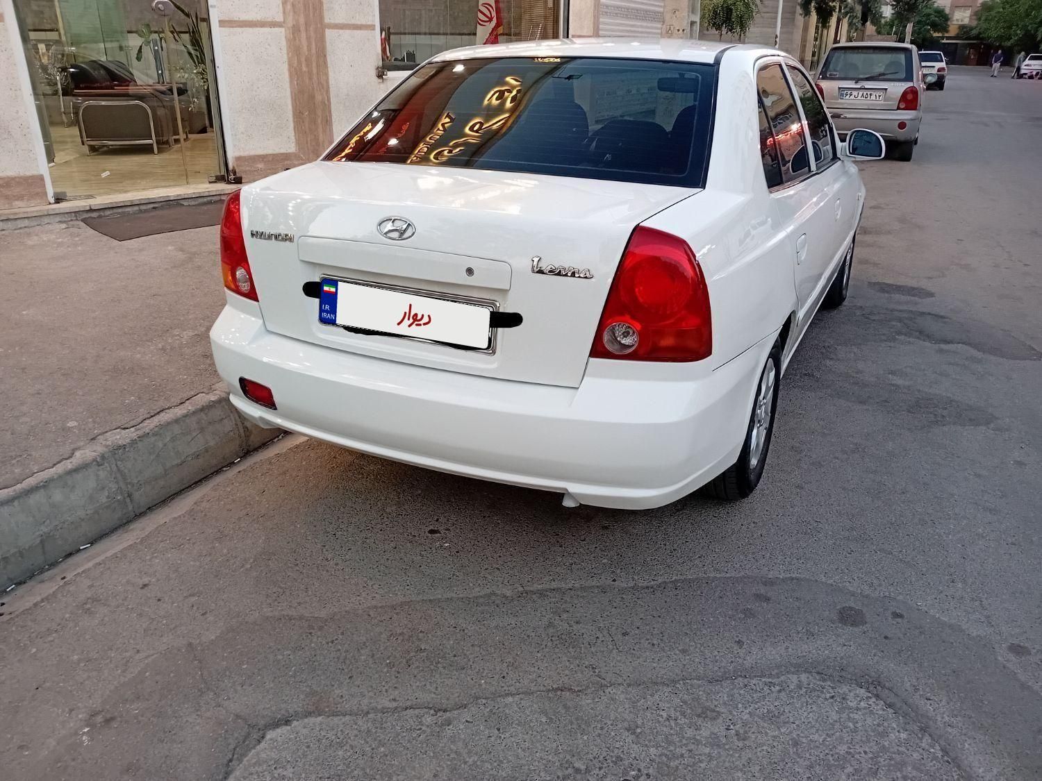 هیوندای ورنا دنده‌ ای - 1386