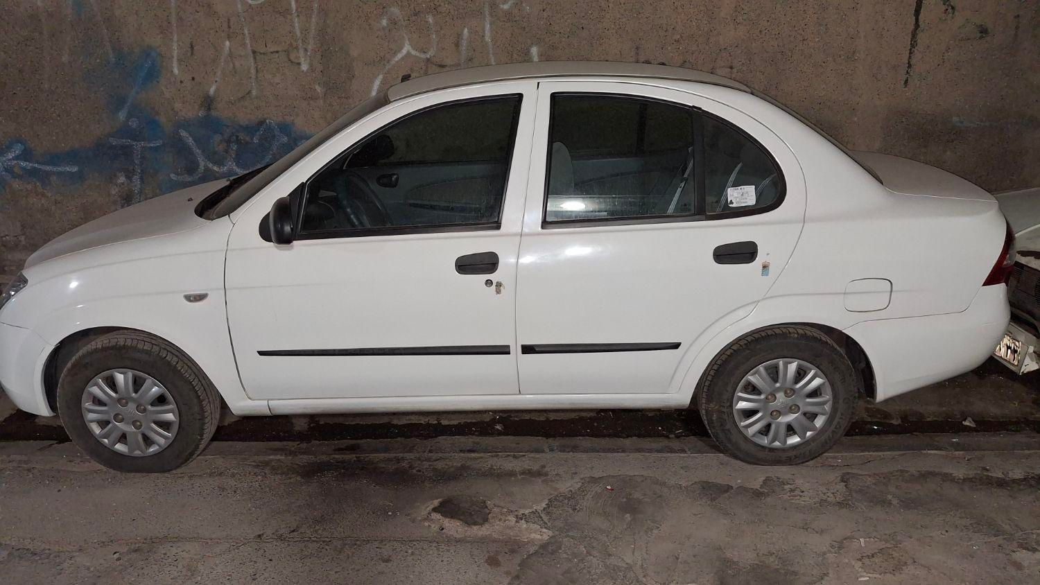 تیبا صندوق دار SX - 1400