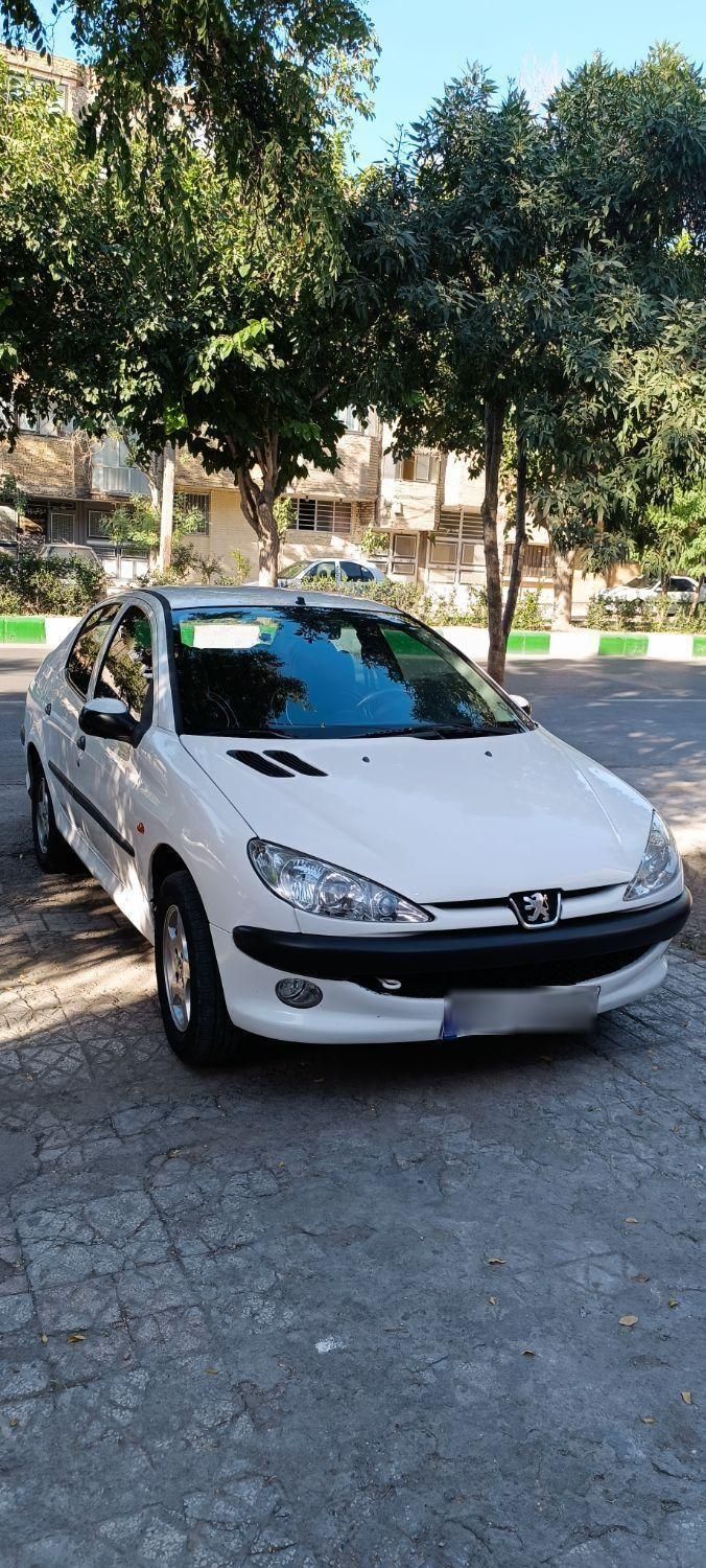 پژو ۲۰۶ صندوق دار v8 - 1393