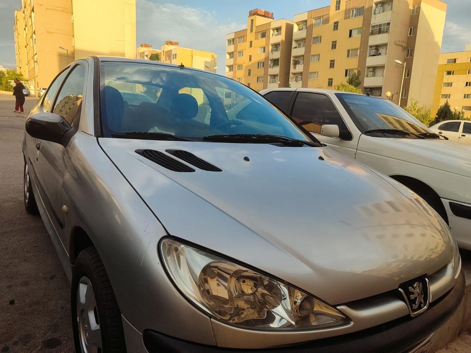 خودرو پژو، ۲۰۶ صندوق دار آگهی ann_19784617