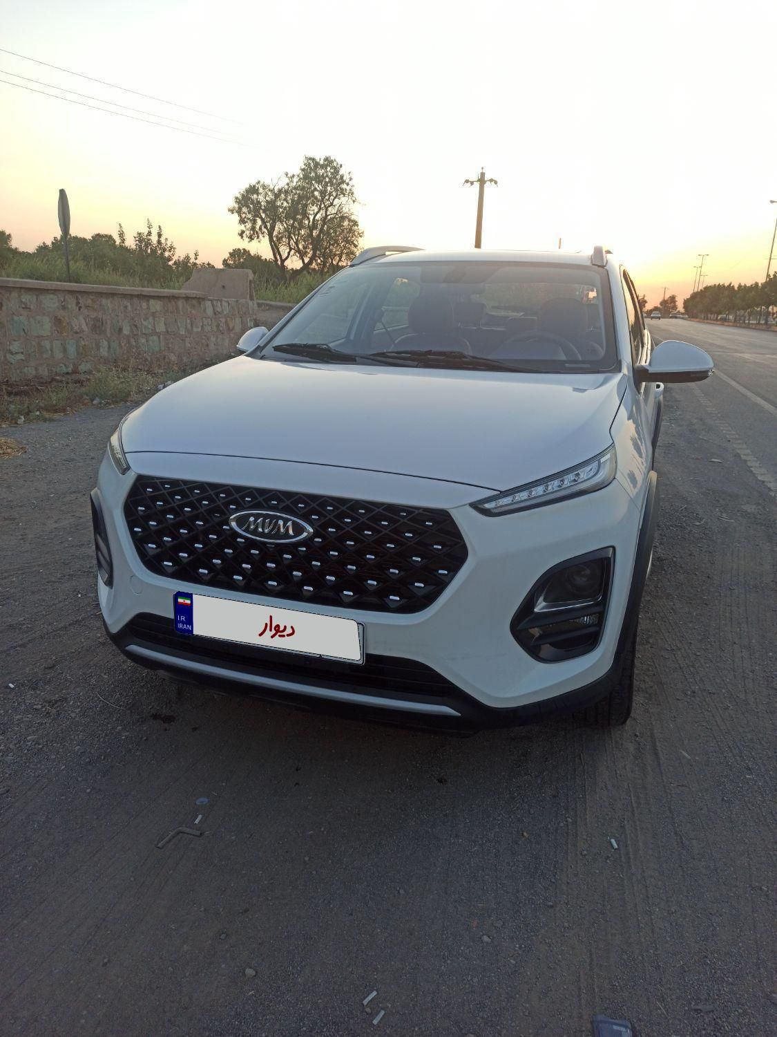 ام وی ام X22 پرو دنده‌ای - 1402