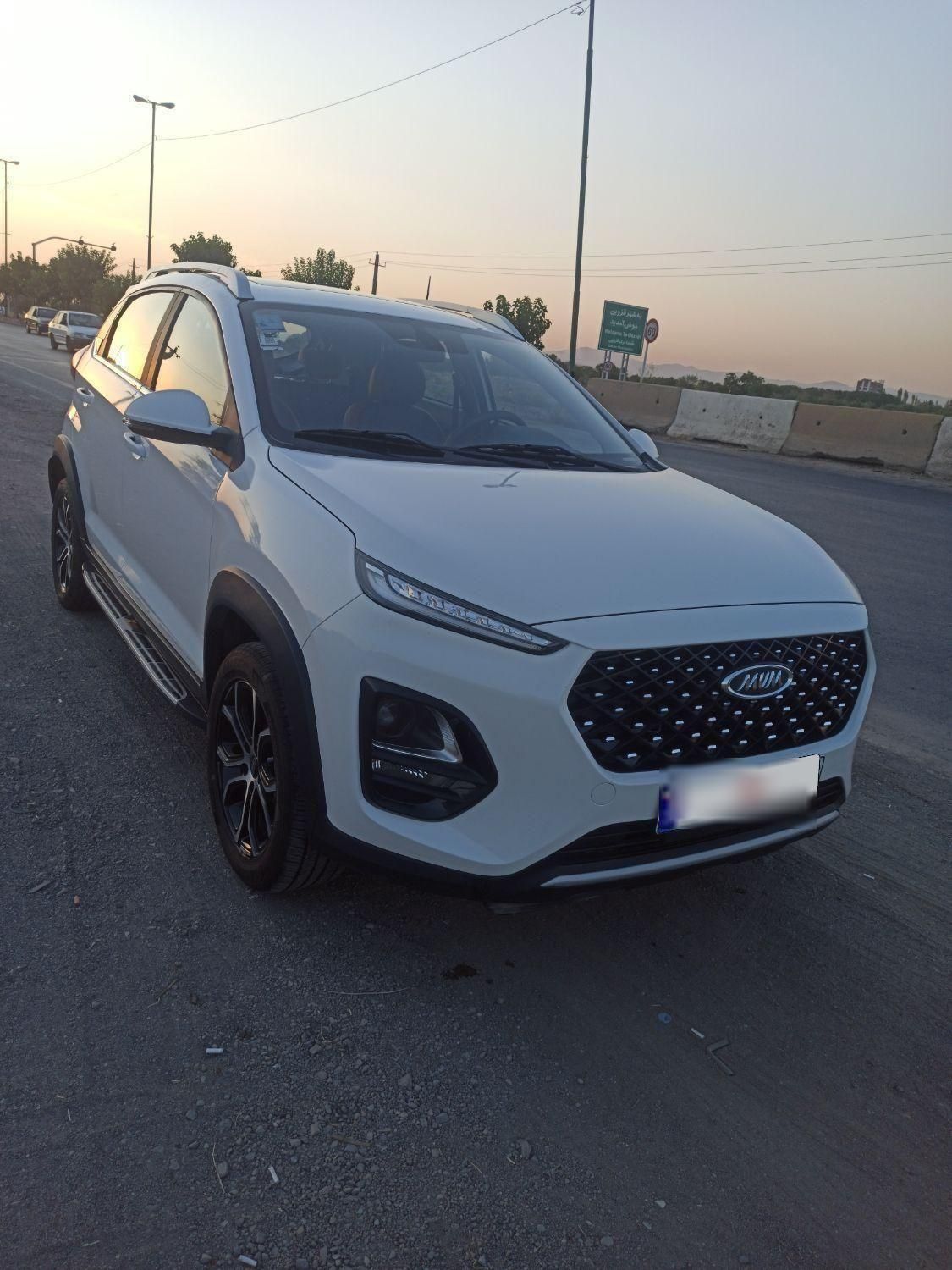 ام وی ام X22 پرو دنده‌ای - 1402
