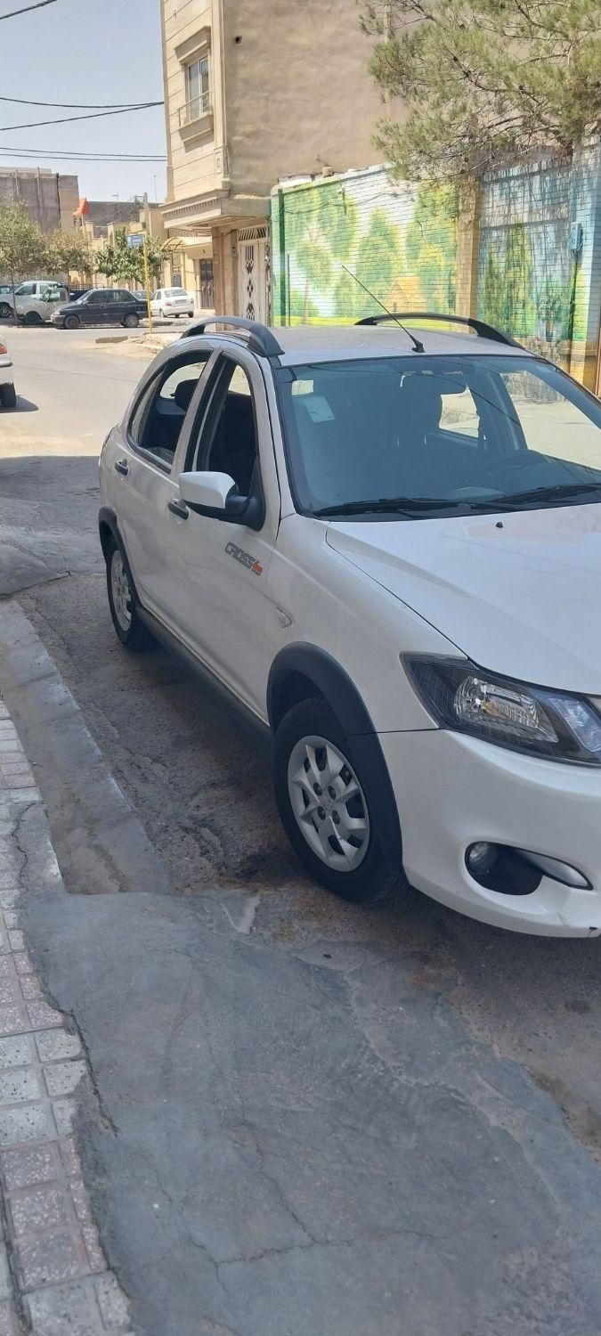 خودرو کوییک، معمولی آگهی ann_19784928