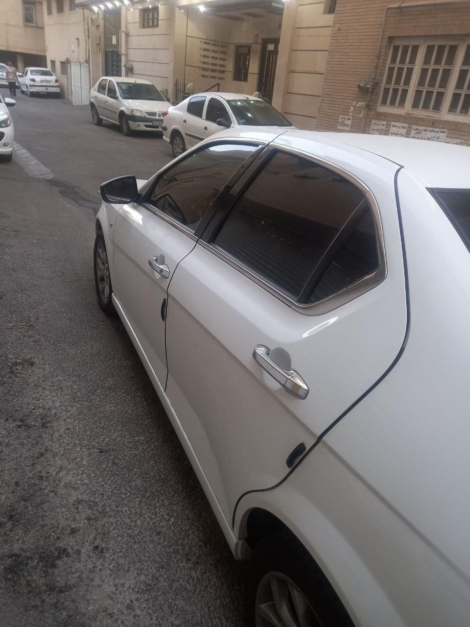 دنا پلاس توربو اتوماتیک - 1402