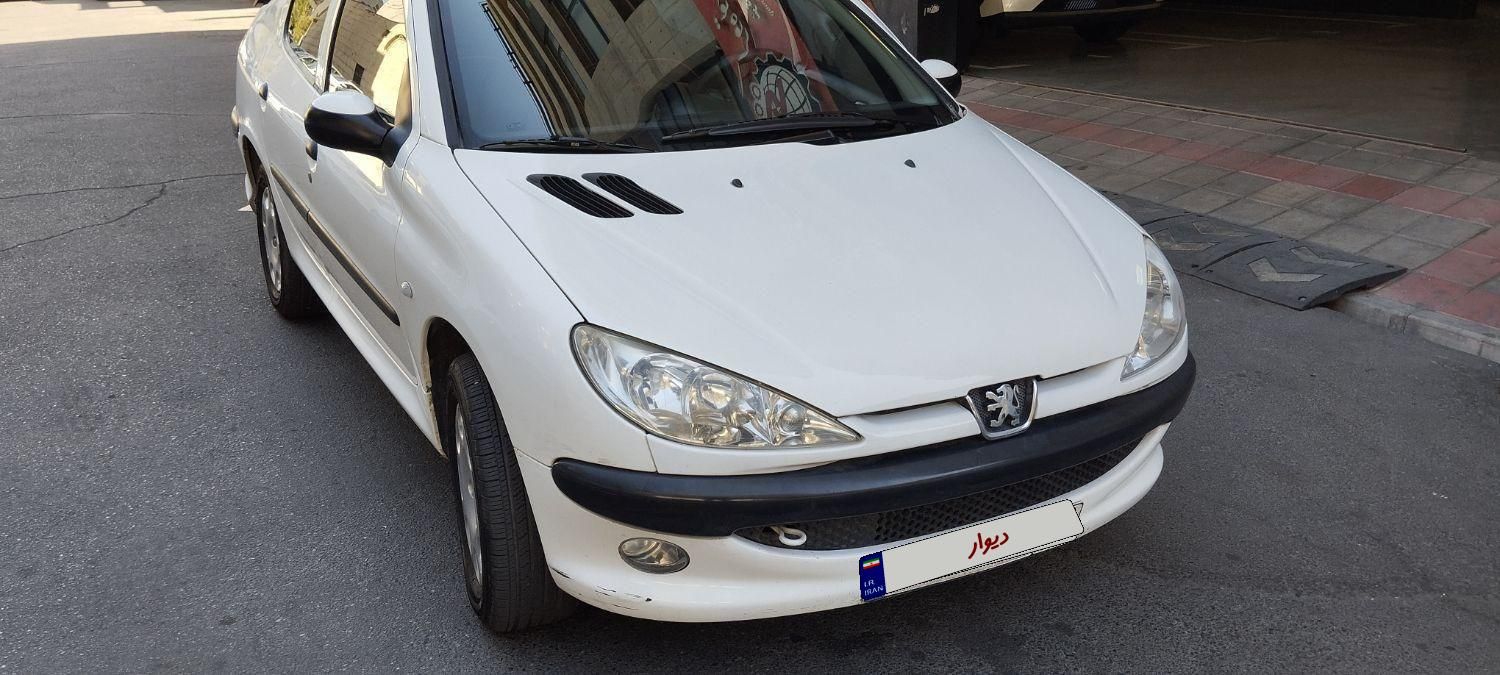 پژو ۲۰۶ صندوق دار v8 - 1395