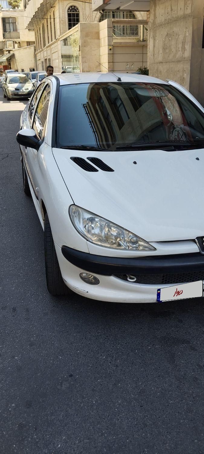 پژو ۲۰۶ صندوق دار v8 - 1395