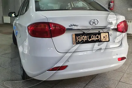 جک J4 اتوماتیک ساده - 1404
