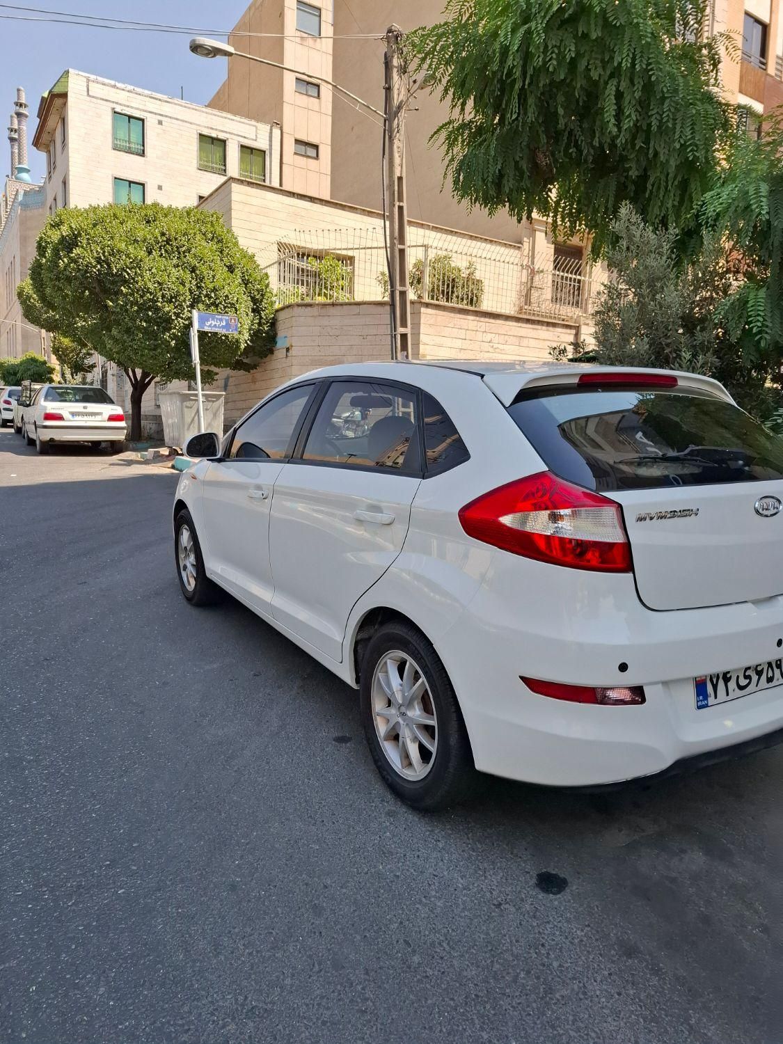 ام وی ام 315 هاچ بک ساده دنده ای - 1392