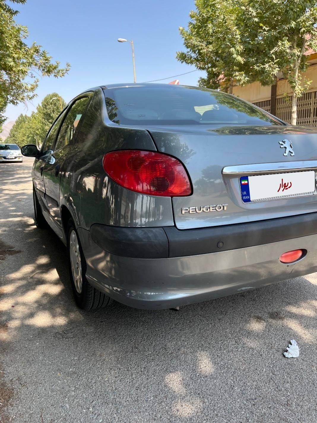 پژو ۲۰۶ صندوق دار v8 - 1395