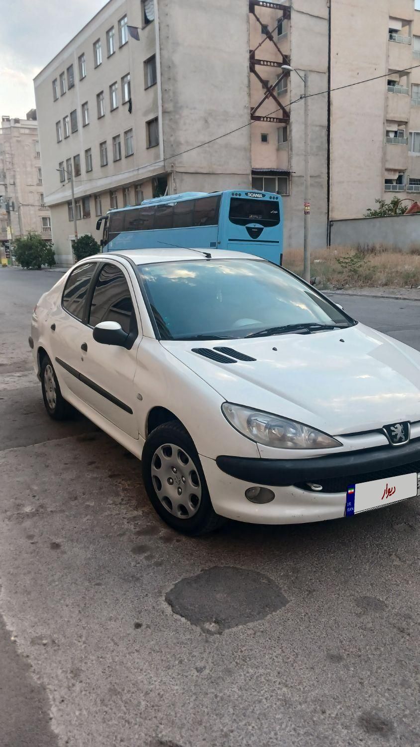 پژو ۲۰۶ صندوق دار v8 - 1390