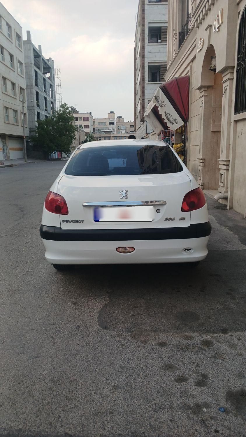 پژو ۲۰۶ صندوق دار v8 - 1390
