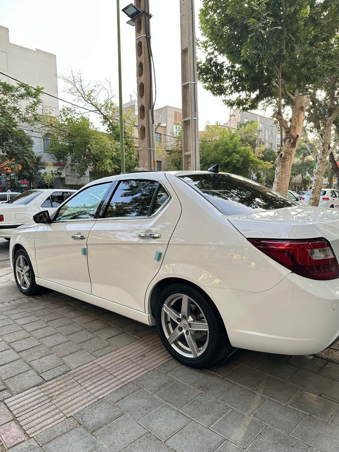 دنا پلاس توربو 6 دنده - 1404