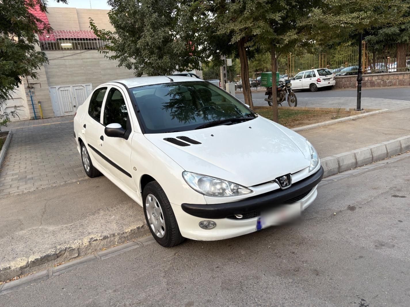 خودرو پژو، ۲۰۶ صندوق دار آگهی ann_19787862