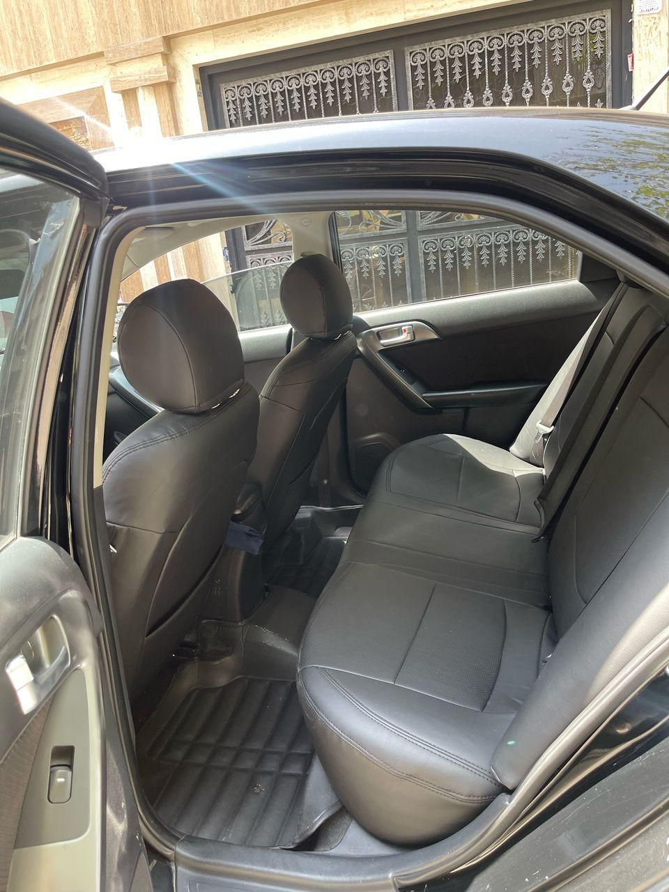 کیا سراتو 2.0 لیتر اتوماتیک GT لاین - 2010