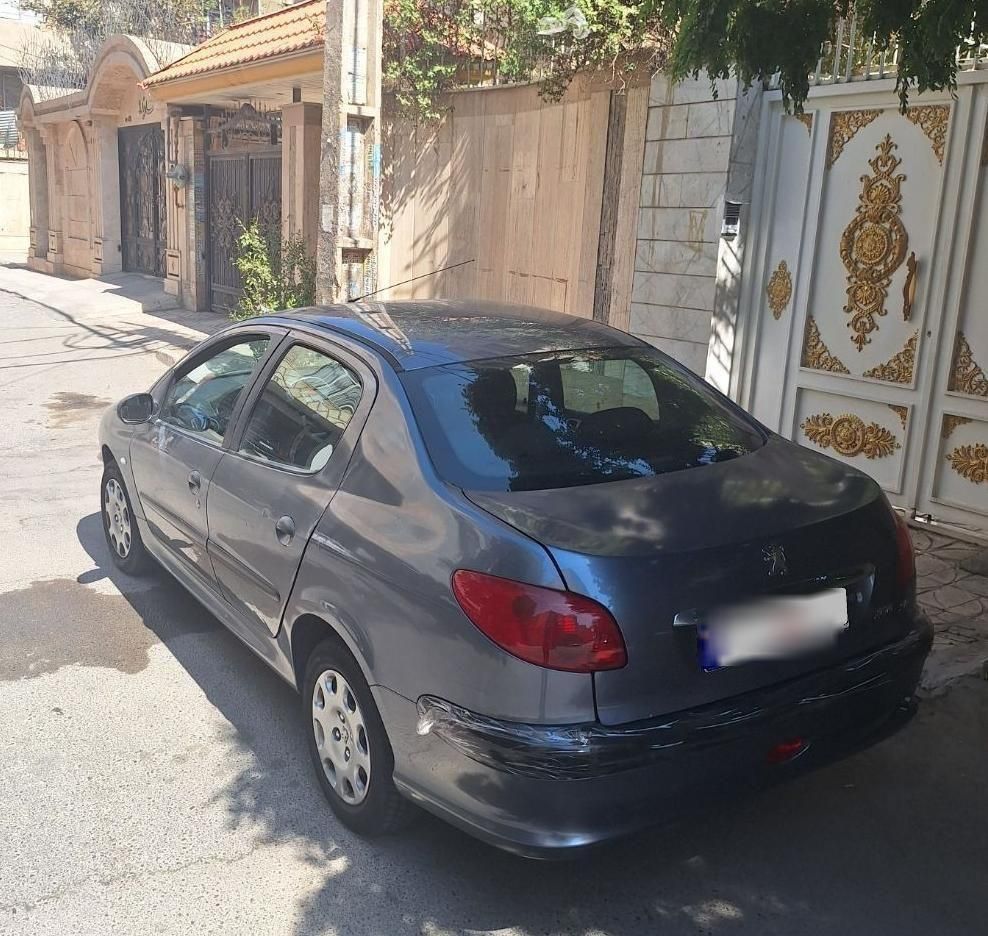 پژو ۲۰۶ صندوق دار v8 - 1389