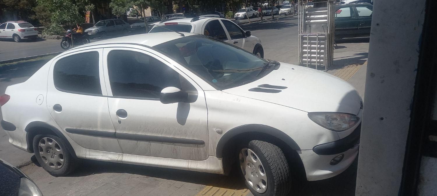 پژو ۲۰۶ صندوق دار v8 - 1393