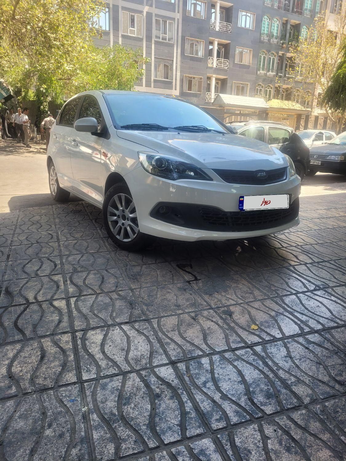ام وی ام 315 هاچ بک ساده دنده ای - 1394