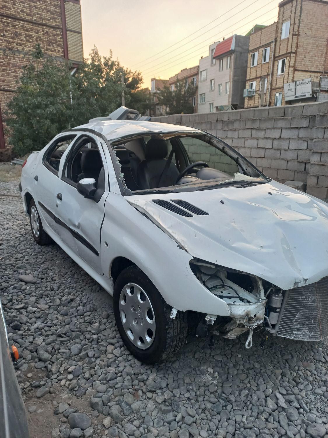پژو ۲۰۶ صندوق دار v8 - 1391