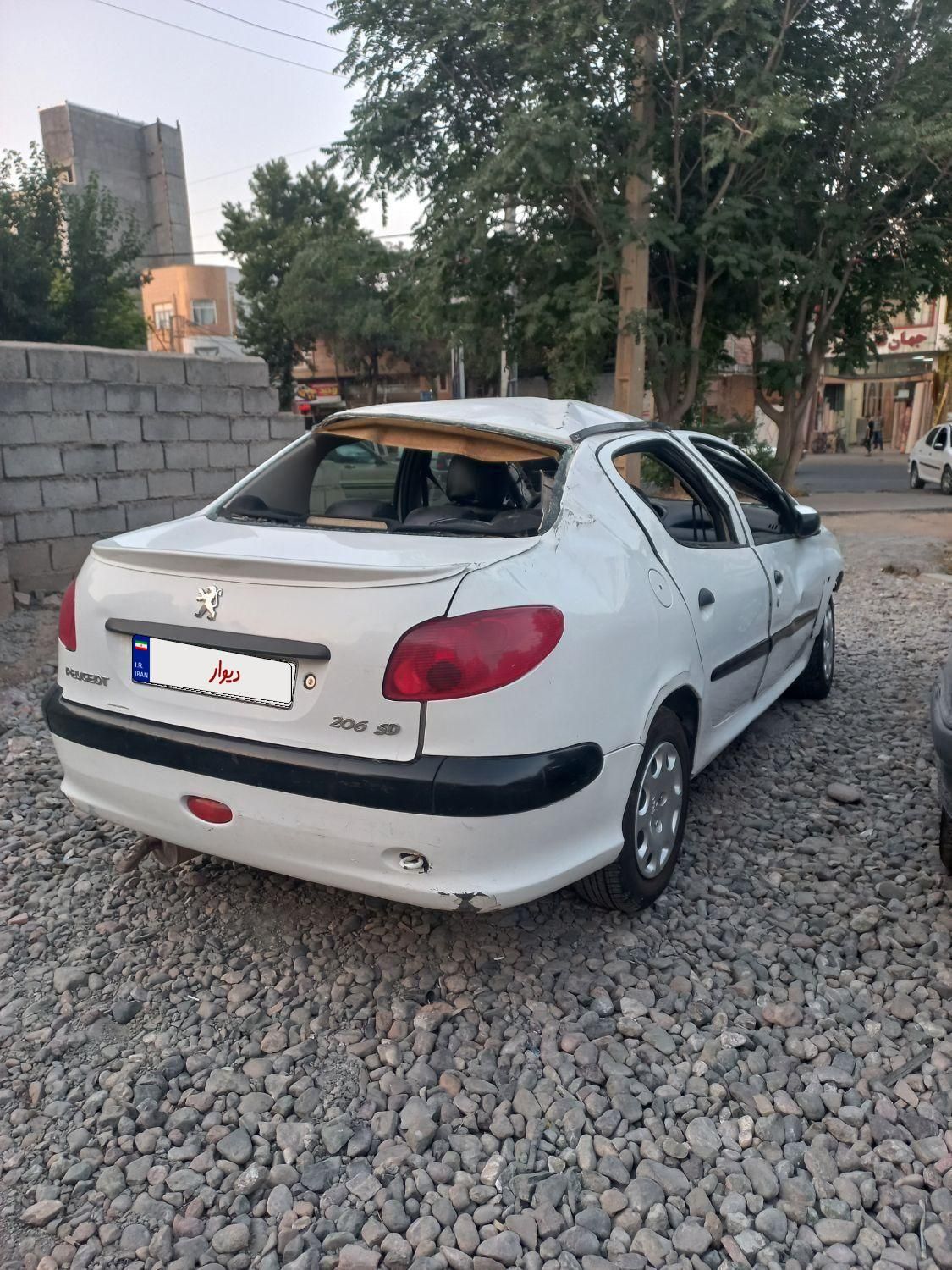 پژو ۲۰۶ صندوق دار v8 - 1391