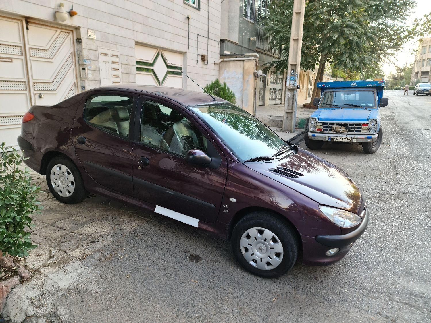 پژو ۲۰۶ صندوق دار v8 - 1389