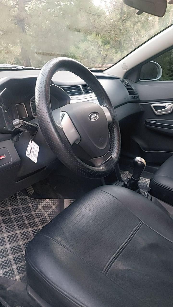 ام وی ام 315 هاچ بک ساده دنده ای - 1395