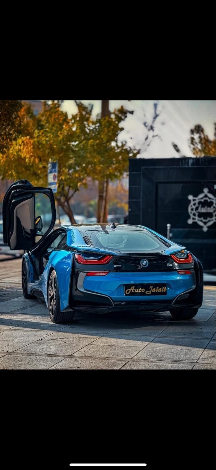 ب ام و سری i i8 - 2016
