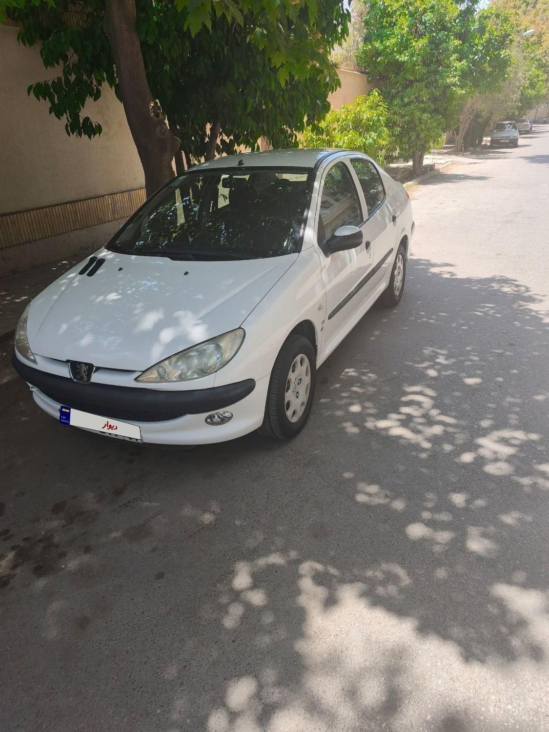 پژو ۲۰۶ صندوق دار v8 - 1395