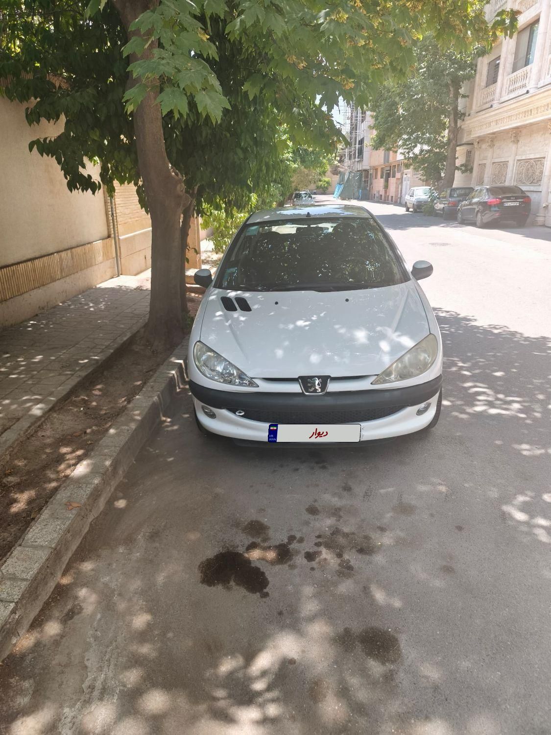 پژو ۲۰۶ صندوق دار v8 - 1395