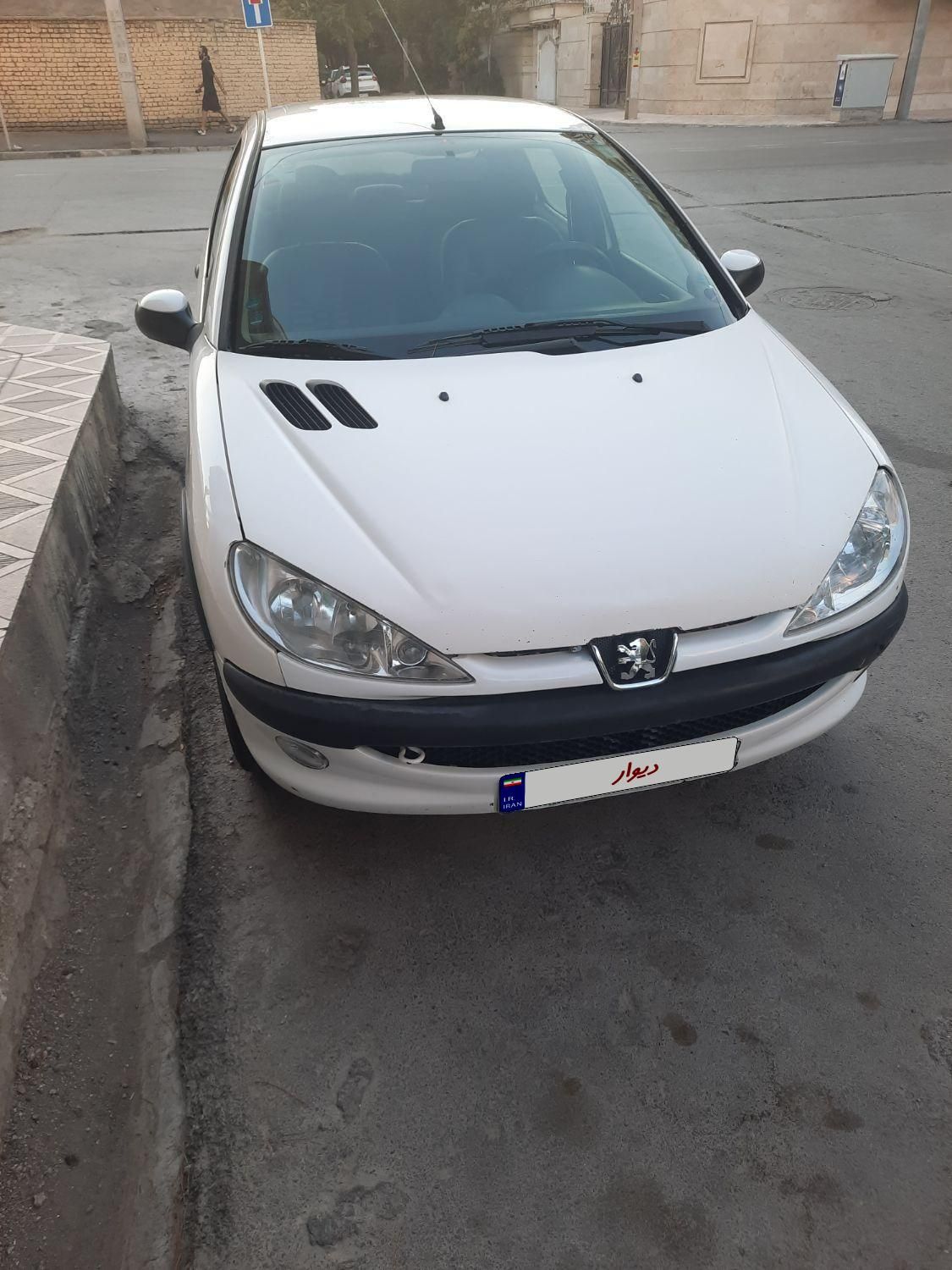 پژو ۲۰۶ صندوق دار v8 - 1388