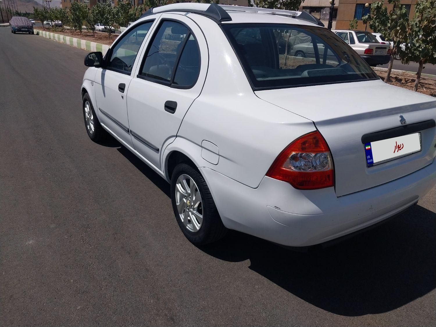 تیبا صندوق دار SX - 1398