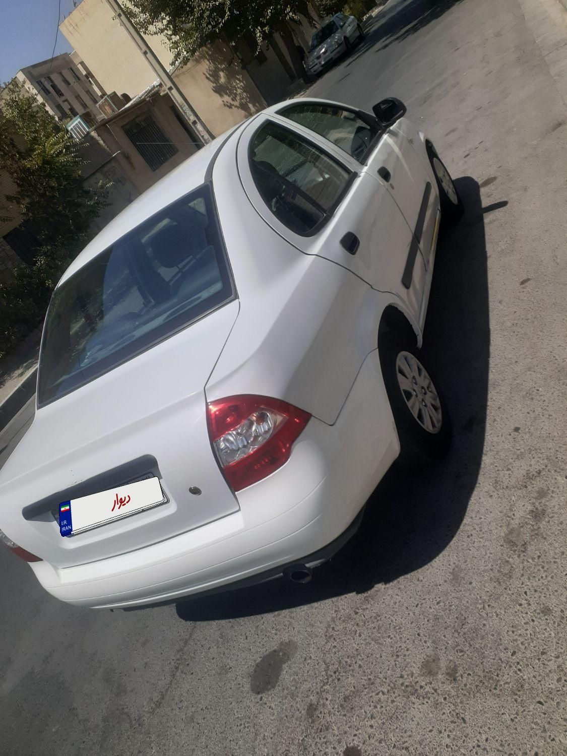 تیبا صندوق دار SX - 1393