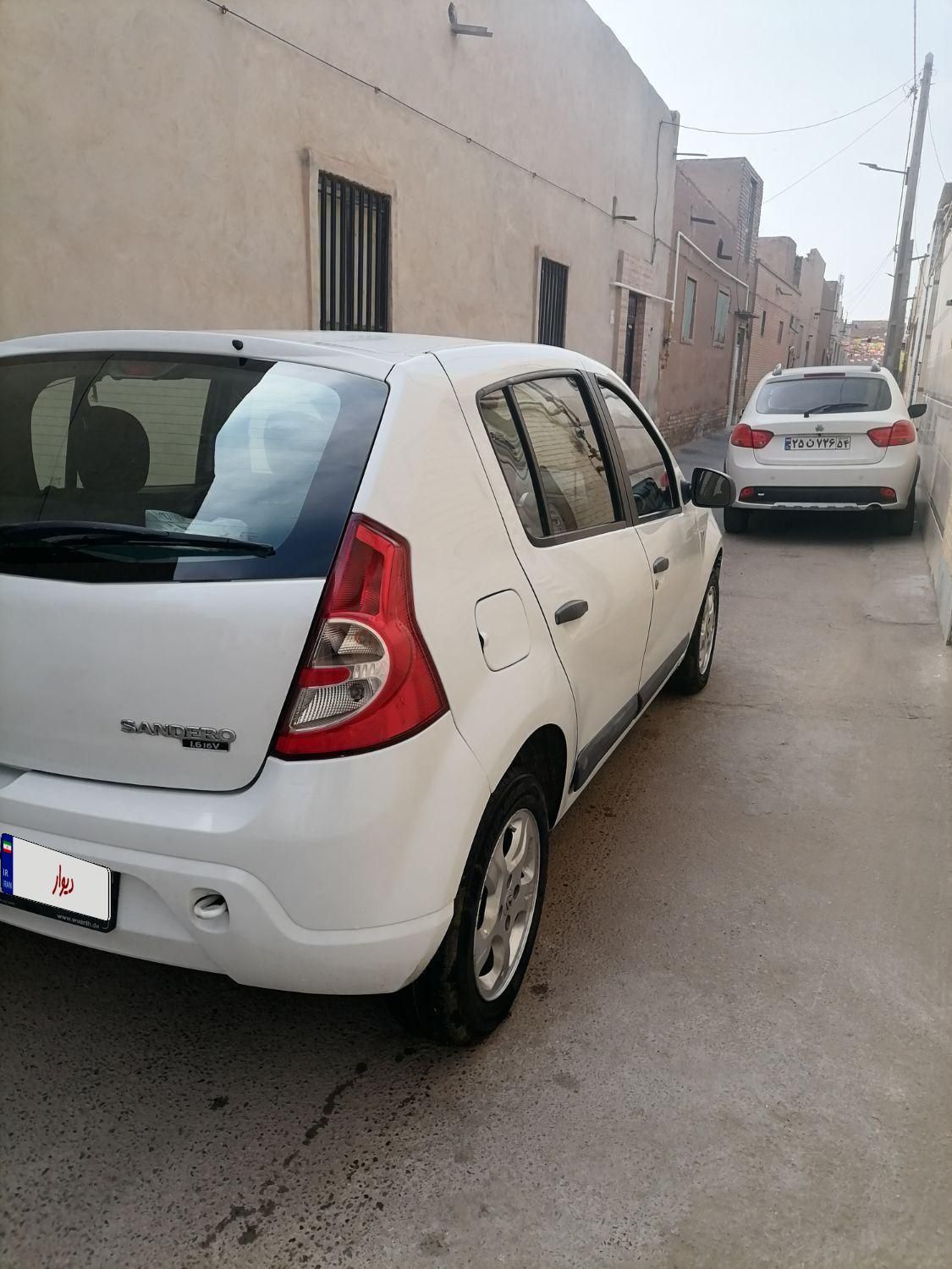 رنو ساندرو دنده ای - 1396
