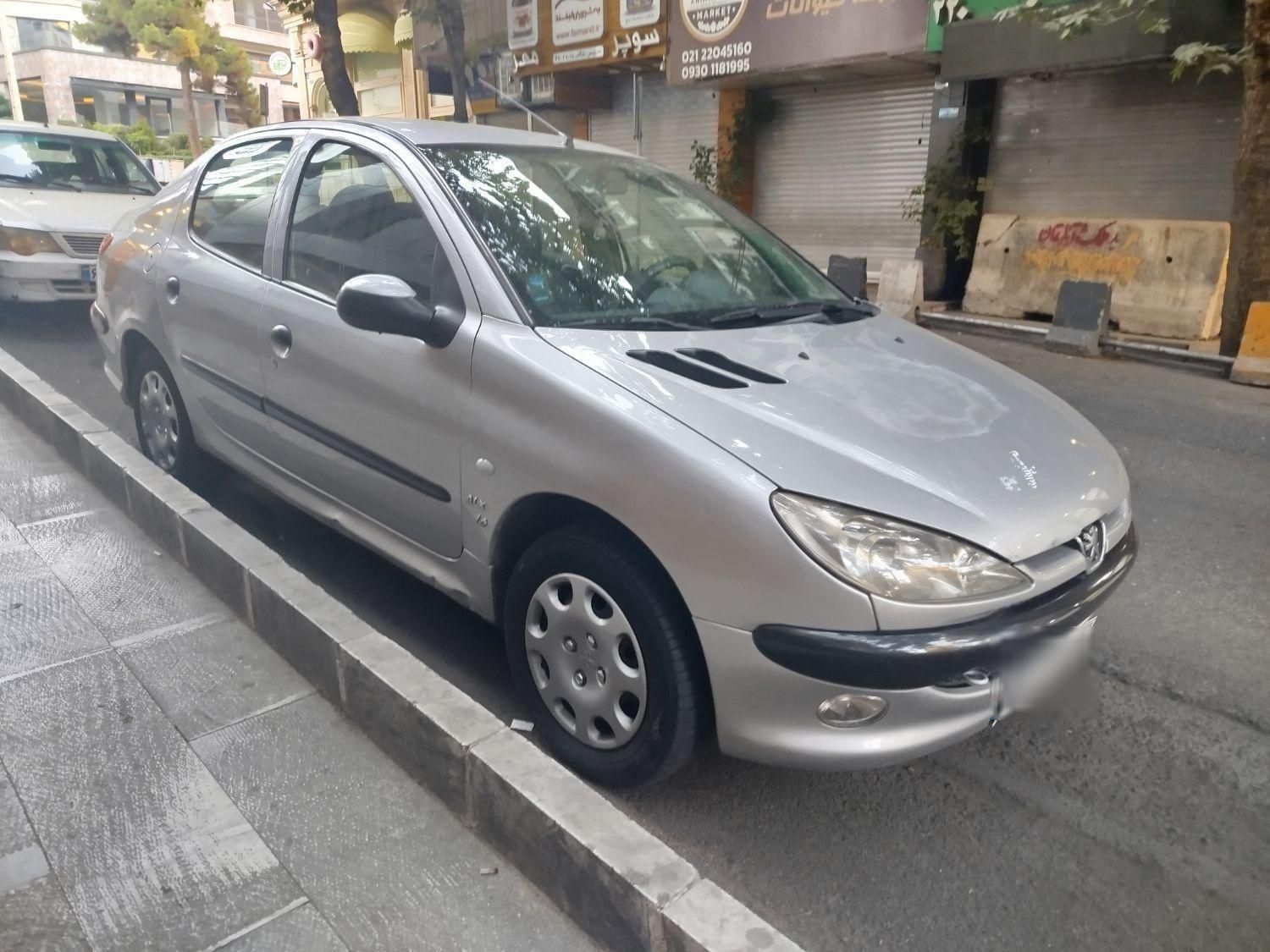 پژو ۲۰۶ صندوق دار v8 - 1389