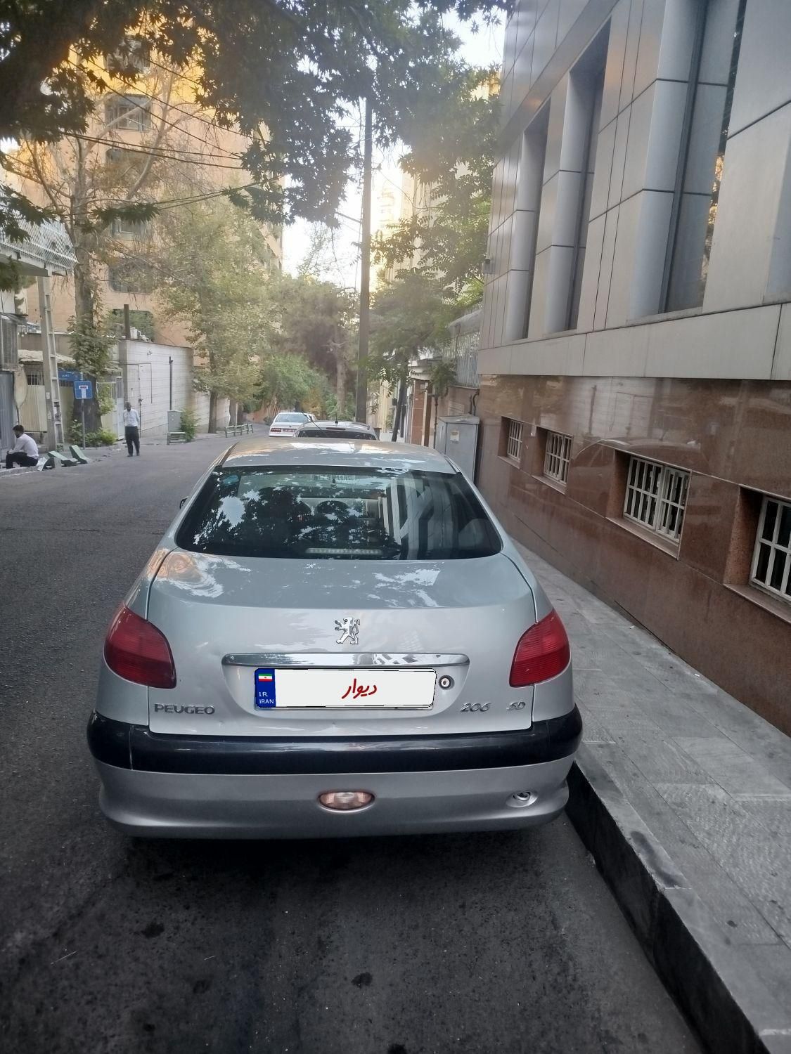 پژو ۲۰۶ صندوق دار v8 - 1389