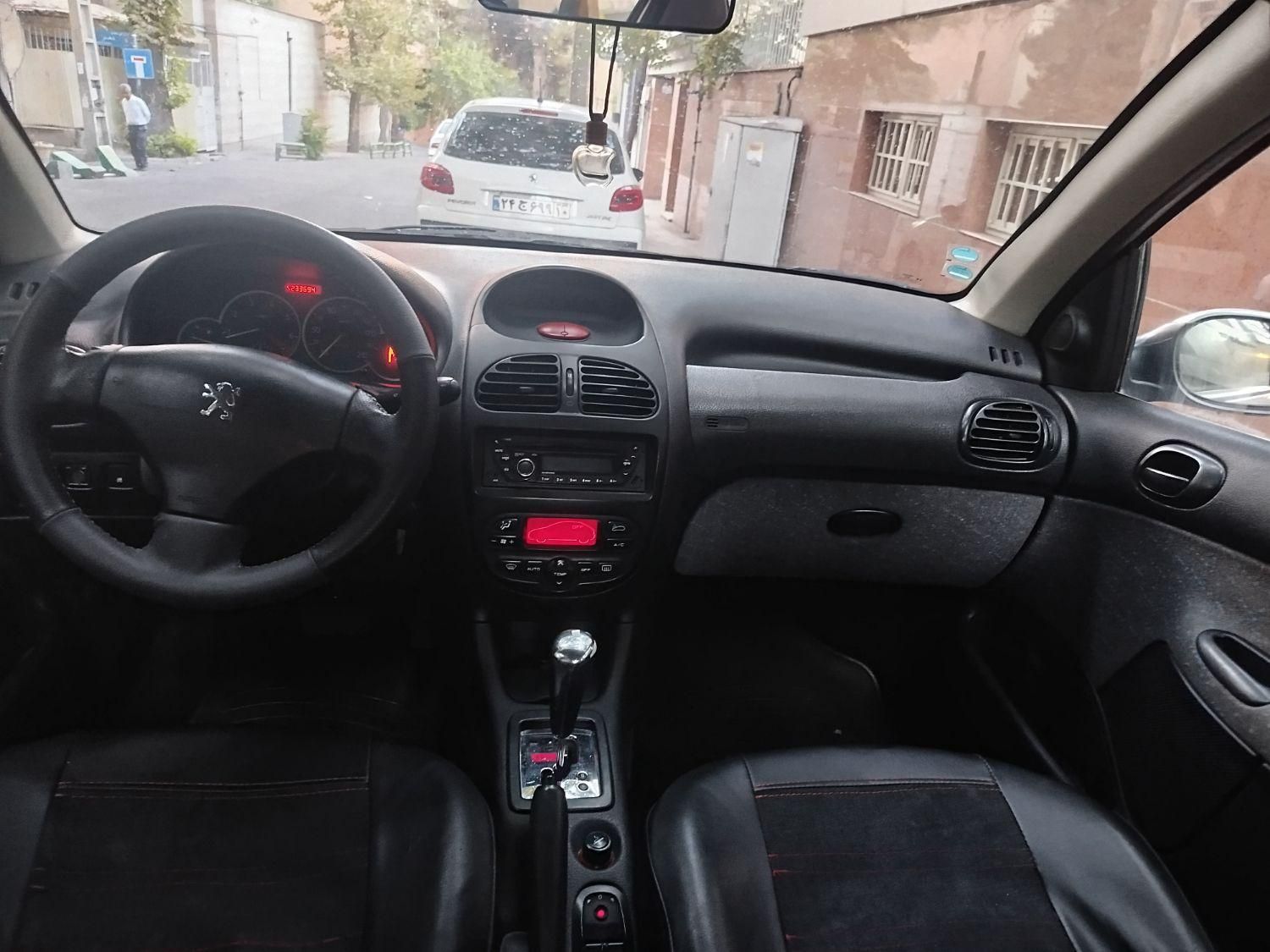 پژو ۲۰۶ صندوق دار v8 - 1389