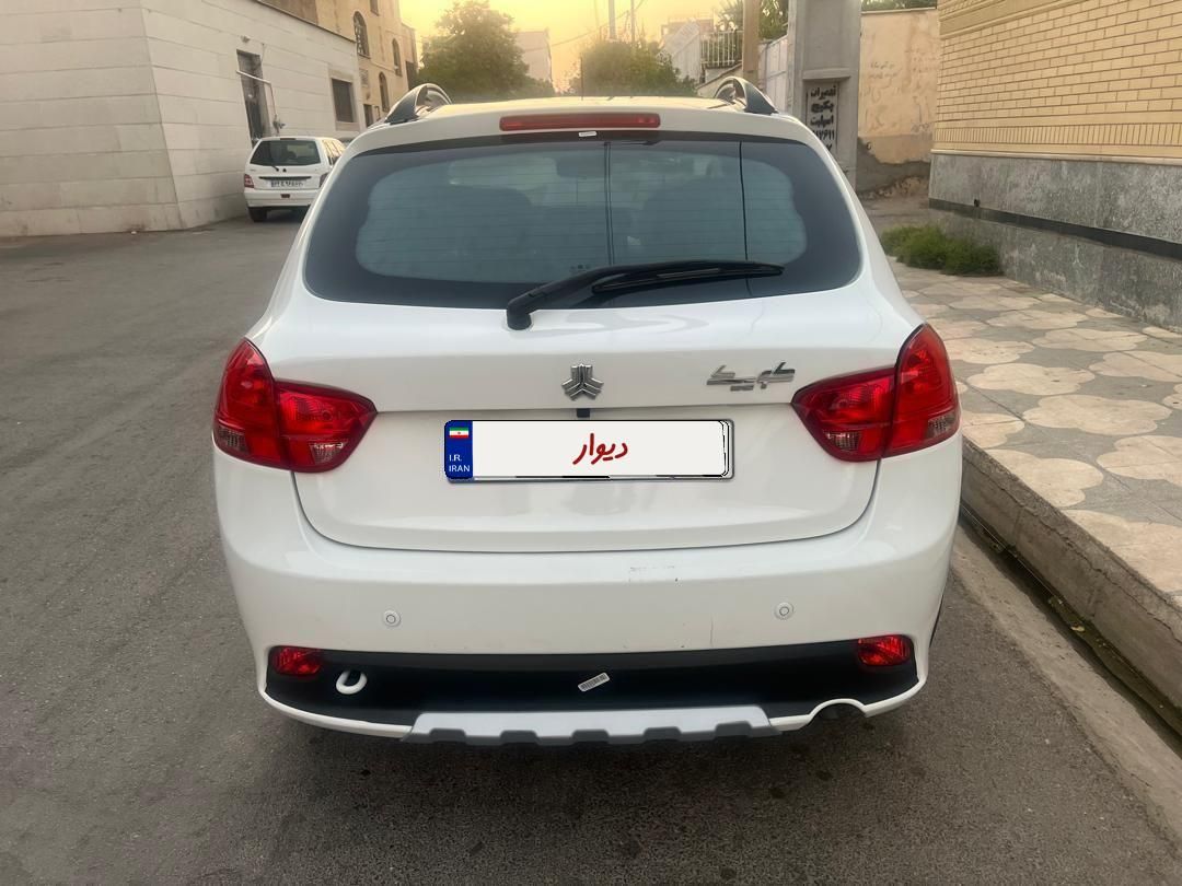 کوییک R دنده‌ای - 1402