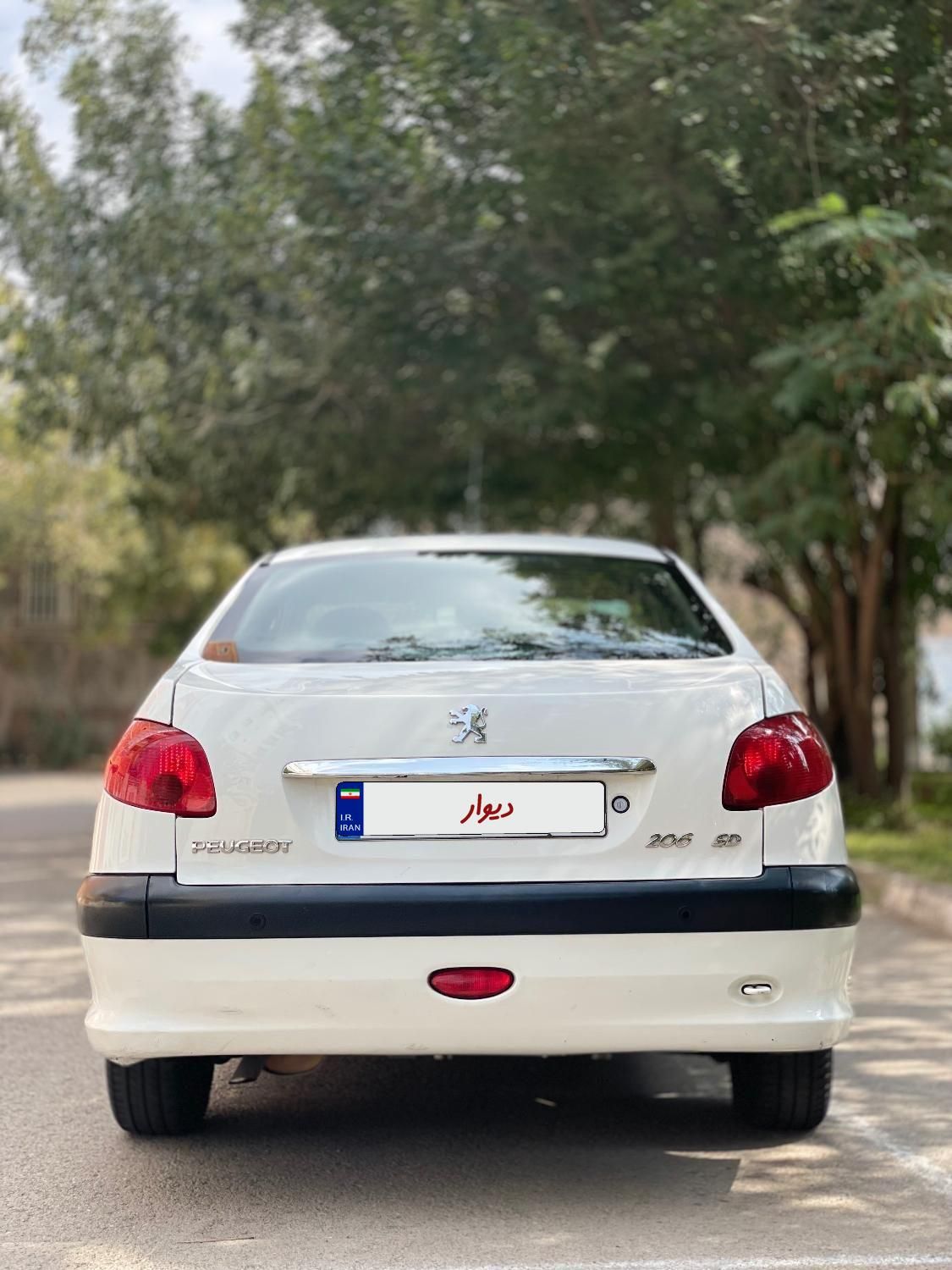 پژو ۲۰۶ صندوق دار v8 - 1396
