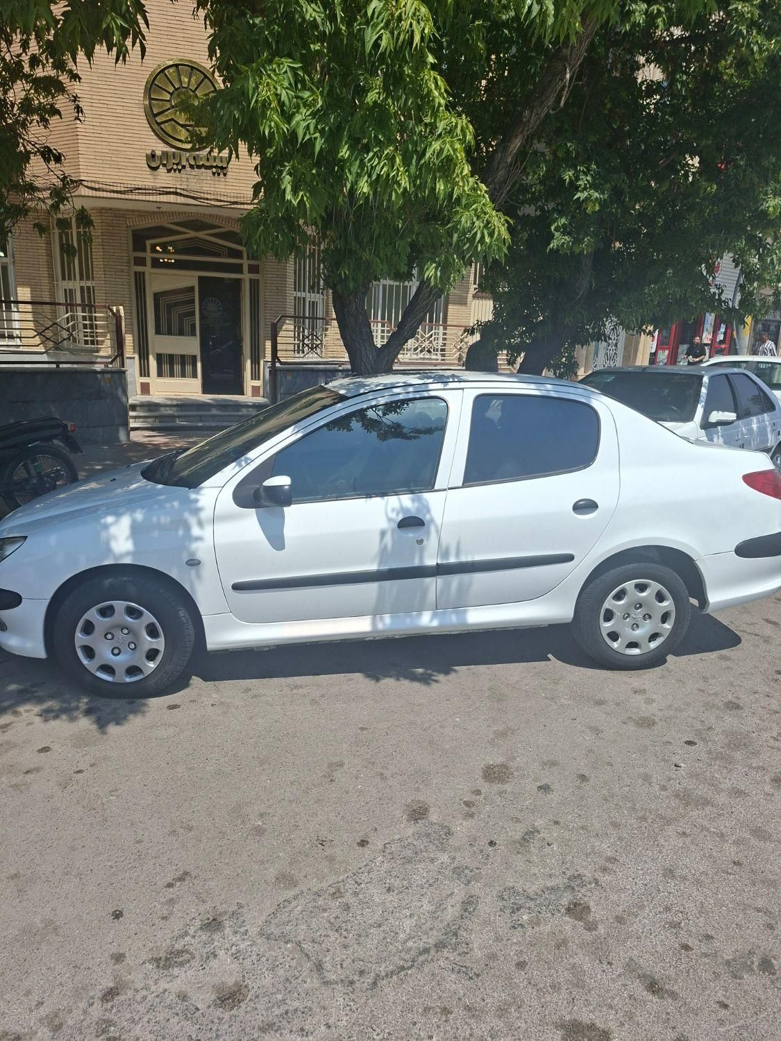 پژو ۲۰۶ صندوق دار v8 - 1393