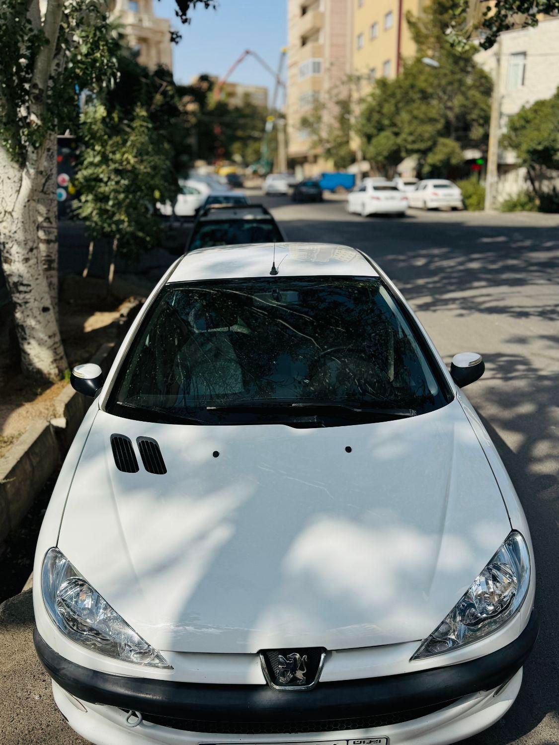 پژو ۲۰۶ صندوق دار v8 - 1390