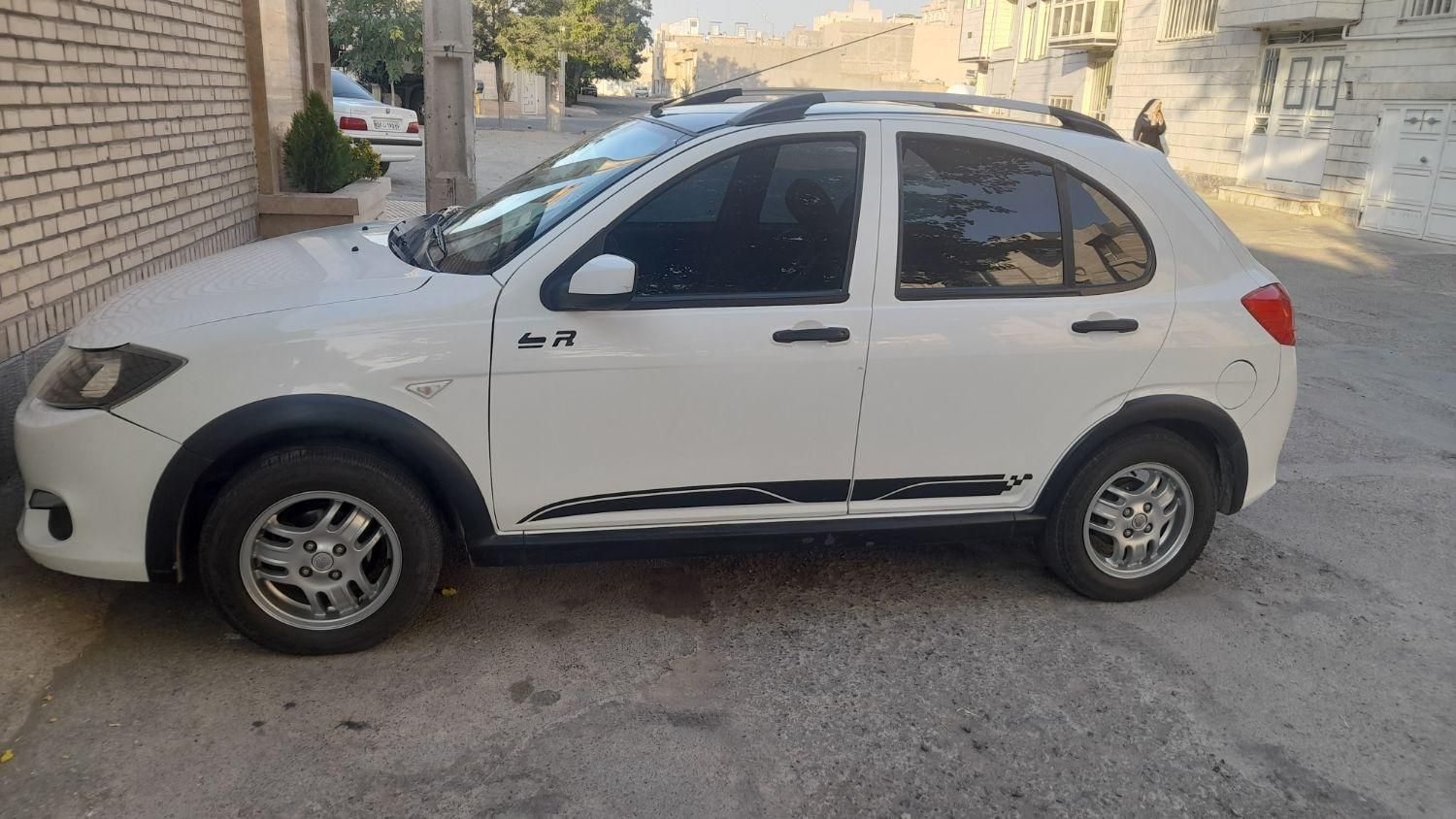 خودرو کوییک، R آگهی ann_19790678