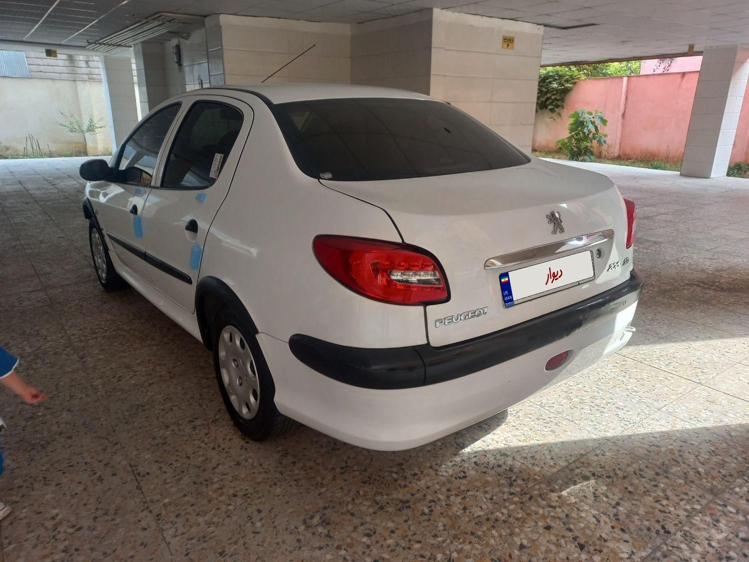 پژو ۲۰۶ صندوق دار v8 - 1397