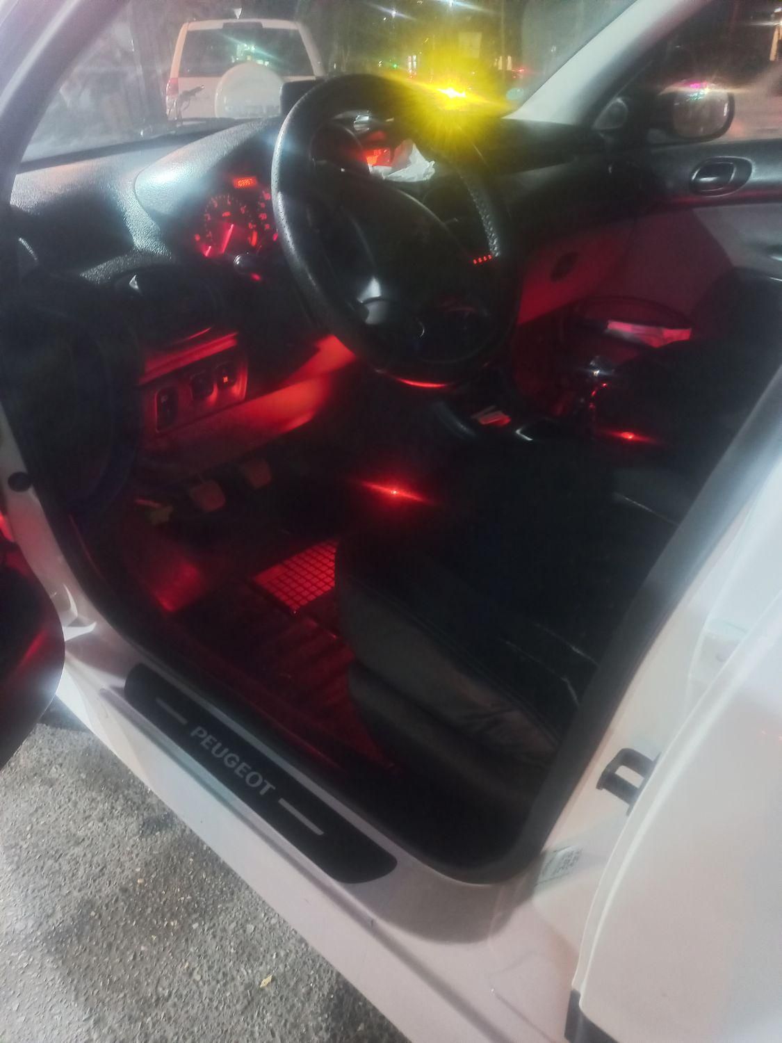 پژو ۲۰۶ صندوق دار v8 - 1397