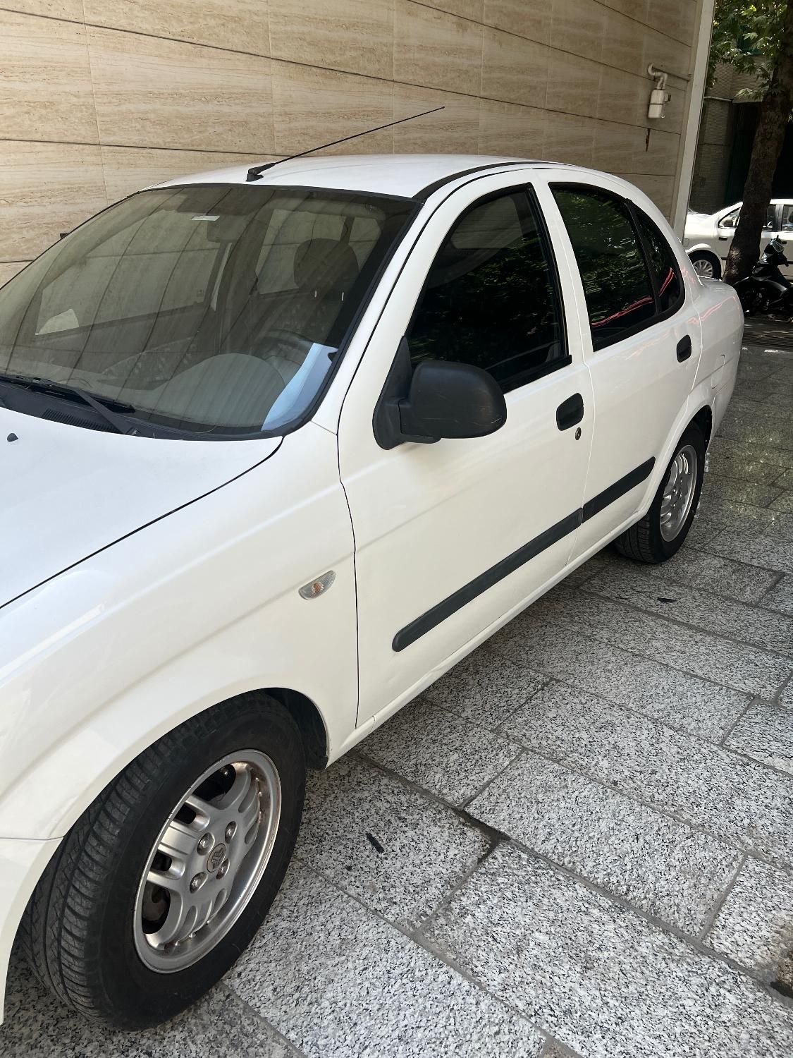 تیبا صندوق دار SX - 1393