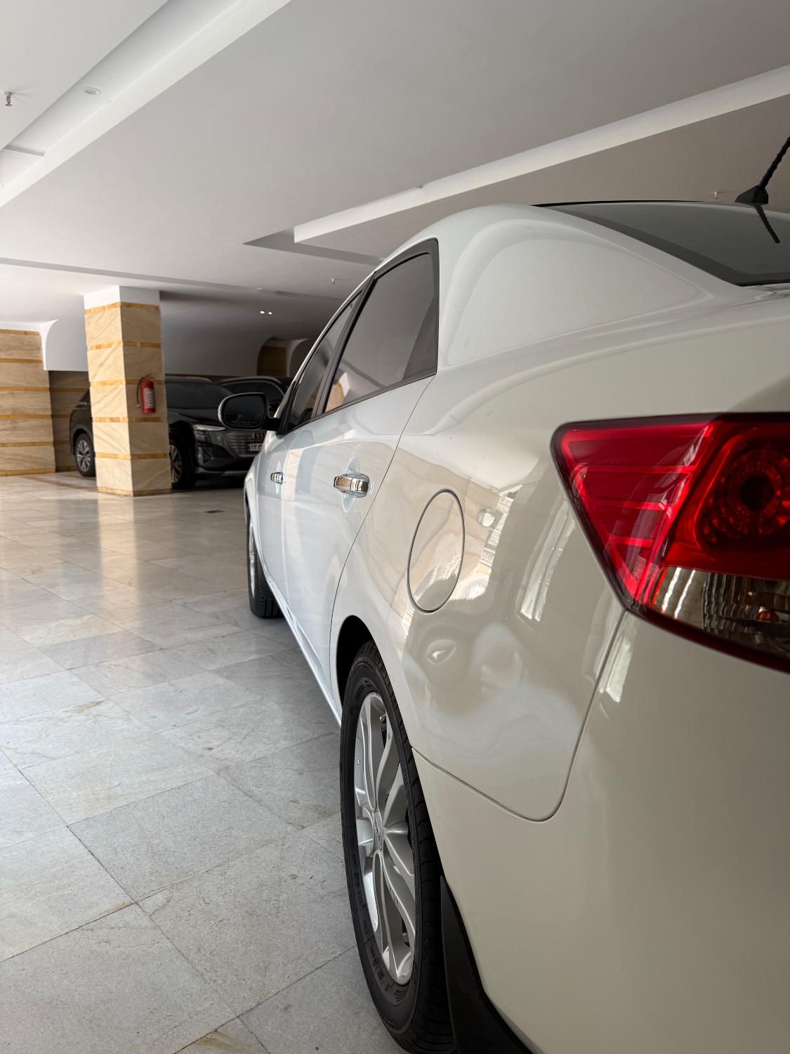 کیا سراتو 2.0 لیتر اتوماتیک GT لاین - 2019