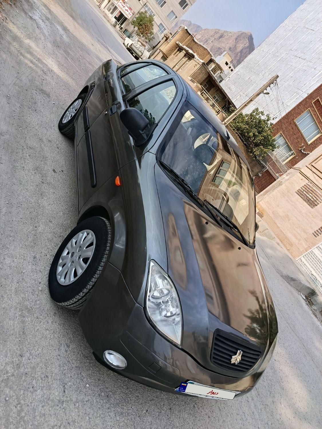 تیبا صندوق دار SX - 1394