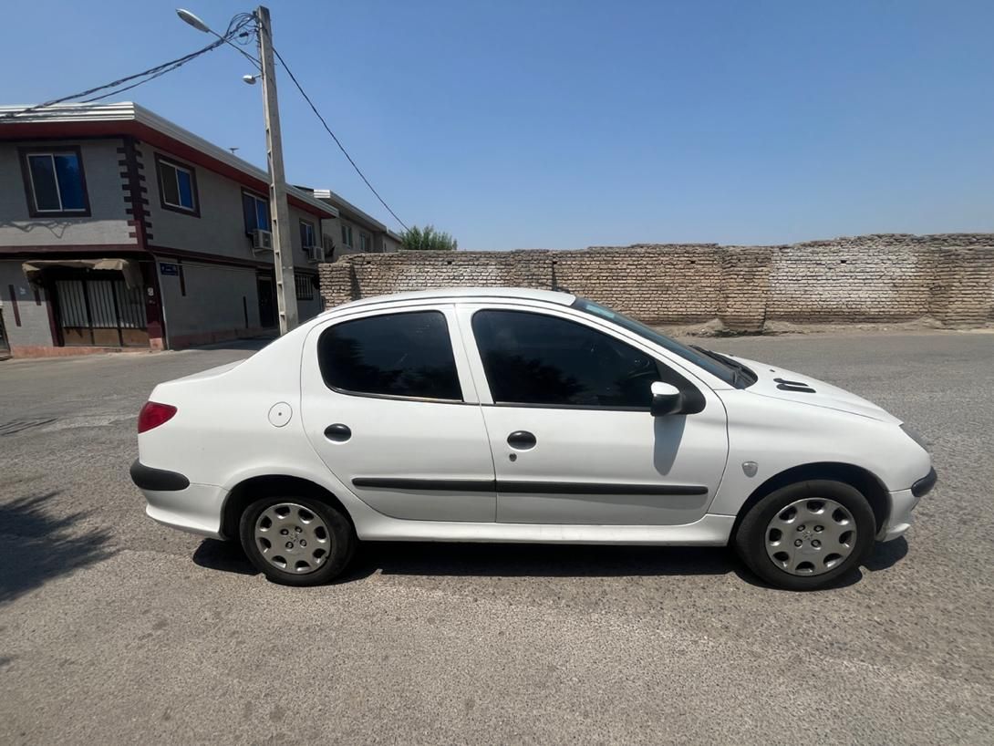 پژو ۲۰۶ صندوق دار v8 - 1396