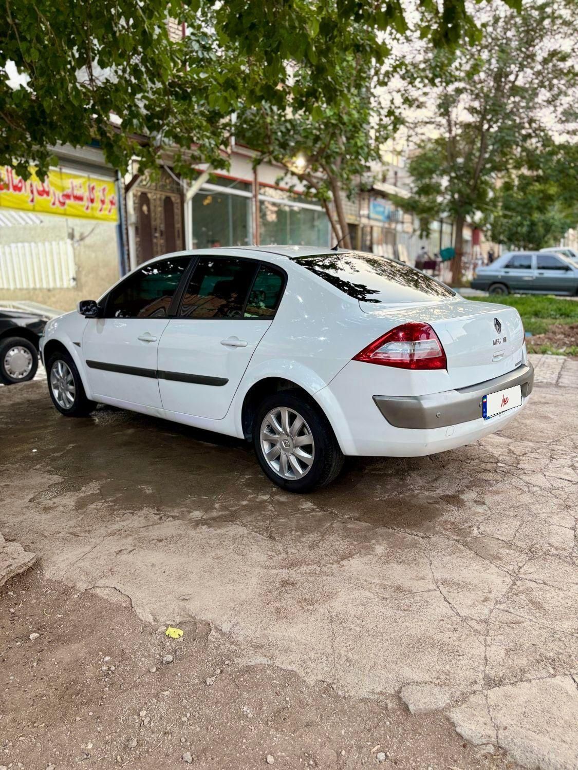 رنو مگان پارس خودرو 2000 - 1391