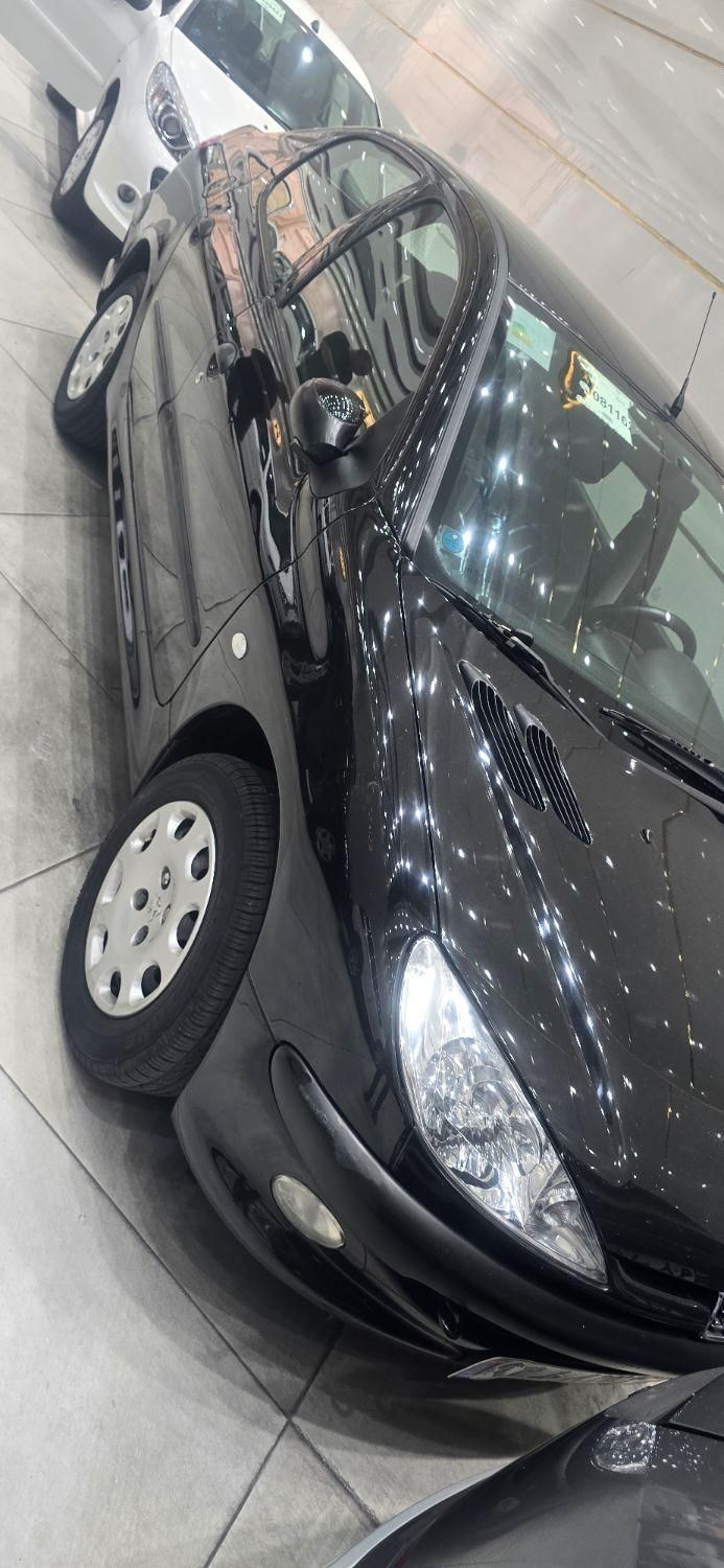 پژو ۲۰۶ صندوق دار v8 - 1399